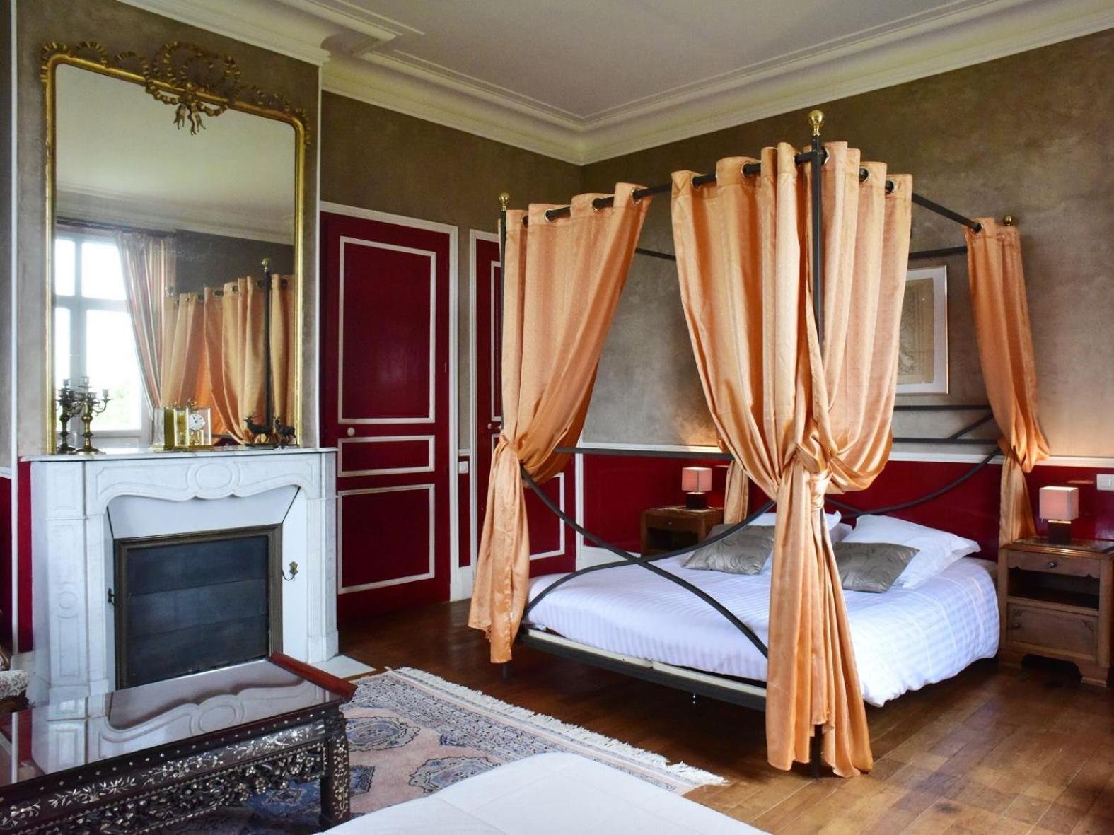 Château de Saint-Antoine Bonnac-la-Côte Quarto foto